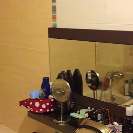 アパート 2 Bedrooms With Wifi At *