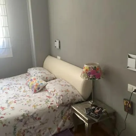 2 Bedrooms With Wifi At ヒホン