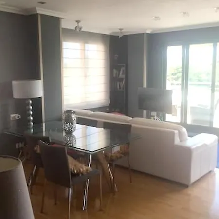 2 Bedrooms With Wifi At Apartmán Gijón