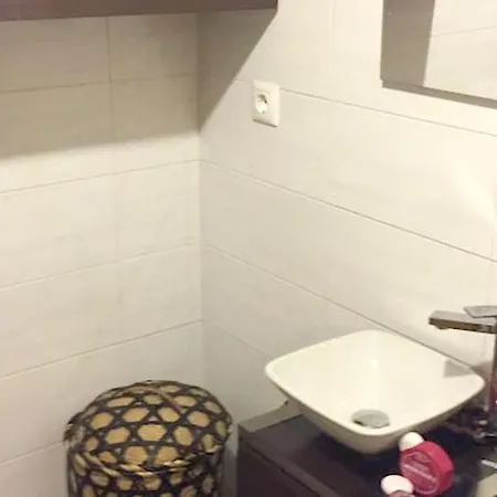 2 Bedrooms With Wifi At * Gijón
