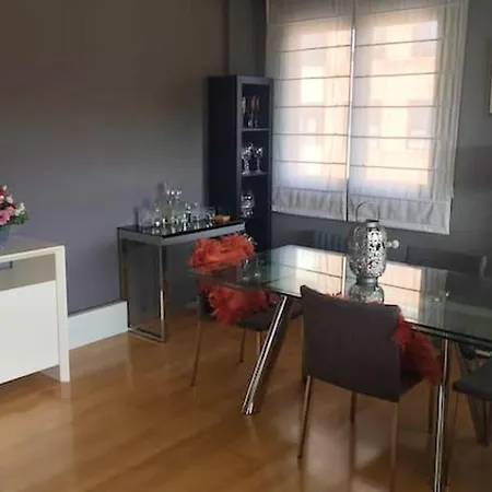 2 Bedrooms With Wifi At Gijón